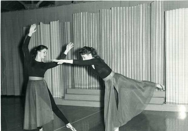 1959 - GSCW - Barbara Thawley & Beverly Greynolds.jpg